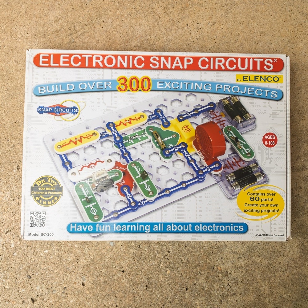 Elenco Electronic Snap Circuits SC-300 Kids Multi STEM Kit Fully functional